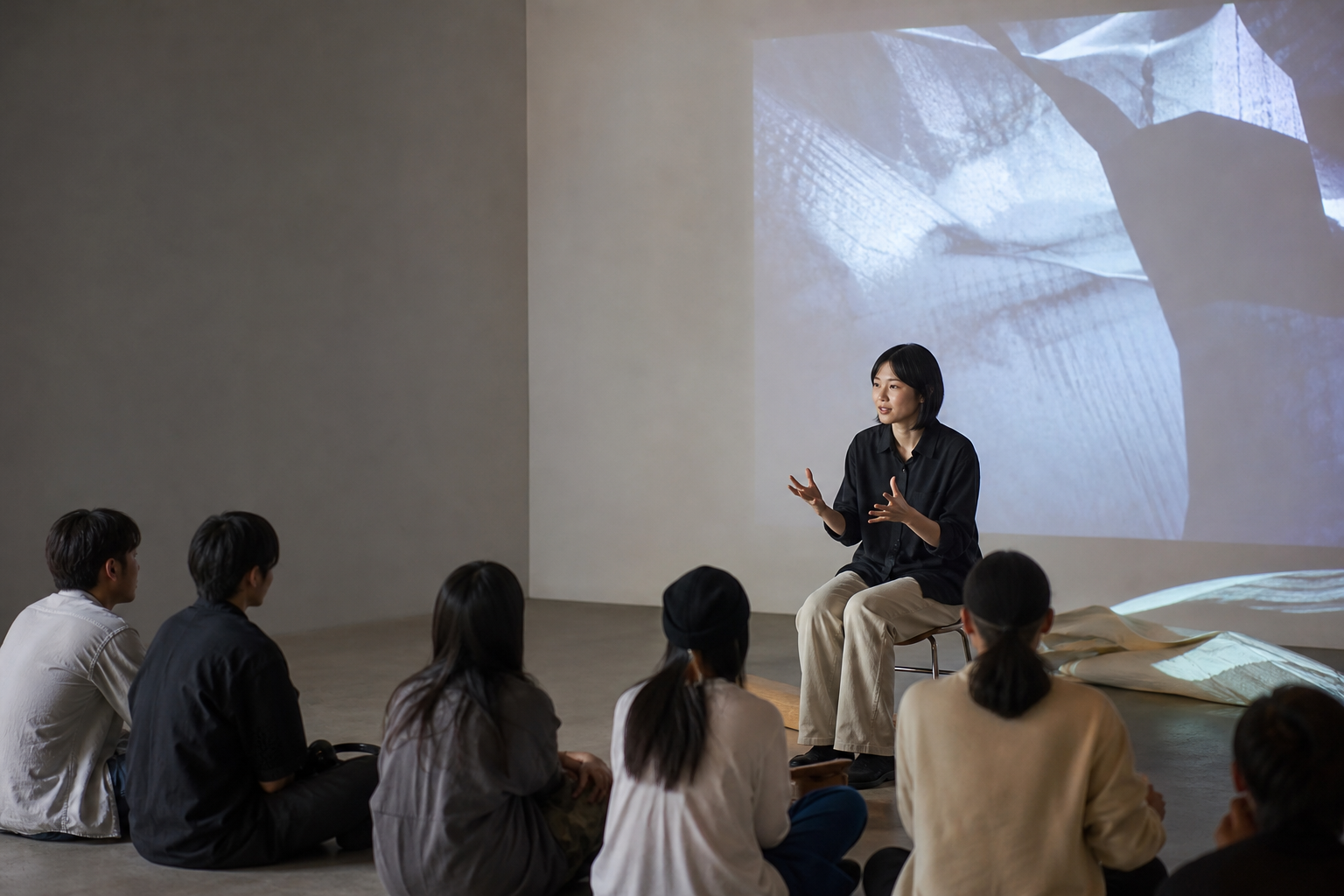 【10/25】Talk_杜品儀/Tu Pin Yi/ トゥ．ピンイー『About the Exhibition “Chasing the Mountain” / 展覧会「山道」について』のイベントイメージ画像
